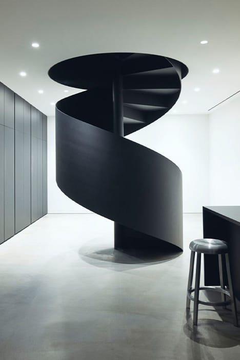 Escalier métallique